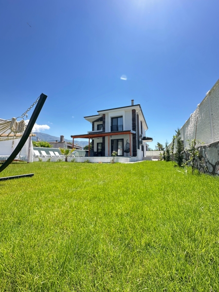 Villa Aura